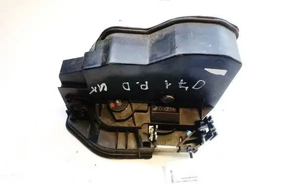 BMW 5 F10 F11 Front door lock 7202144 A053702