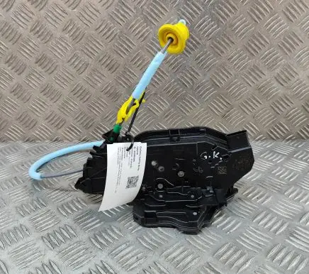 BMW 4 G22 G23 G24 G26 Rear door lock 7445053