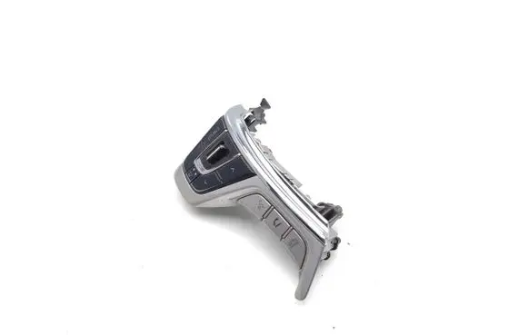 Steering wheel buttons/switches