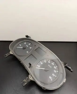 Renault Master II Speedometer (instrument cluster) P8200467952 281153197 281177126