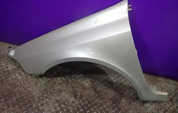 Renault Laguna II Fender