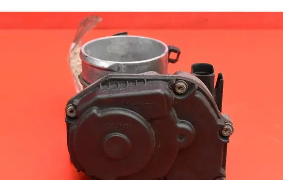 Audi A6 S6 C5 4B Throttle body valve 058133063Q