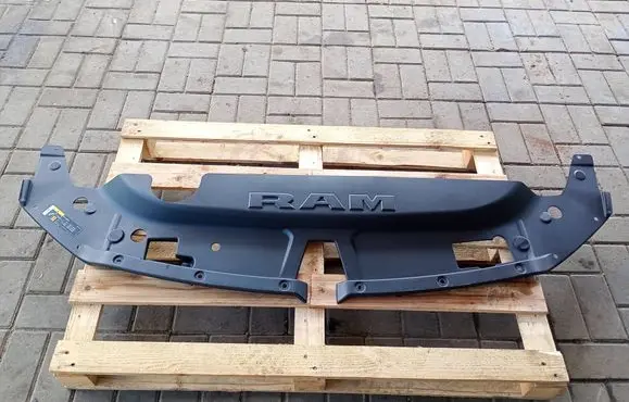 Dodge RAM Radiator trim 68294551AC
