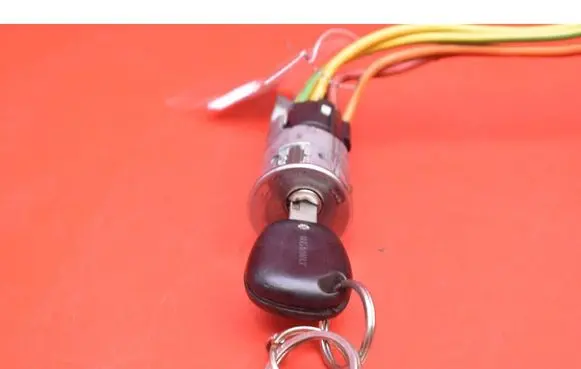 Renault Scenic I Ignition lock 7700419012