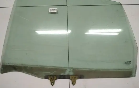 Nissan Almera Tino Rear door window glass as2