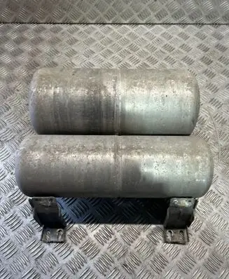 Mercedes-Benz ML W164 Air suspension tank/reservoir A1643200115