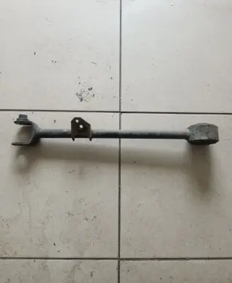 Honda Accord Rear traction arm rod 