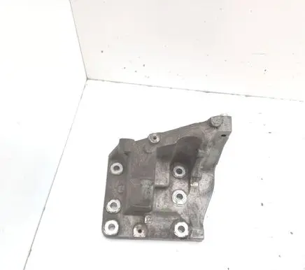 Porsche Panamera (970) Engine mounting bracket 94810222521 9481022251R