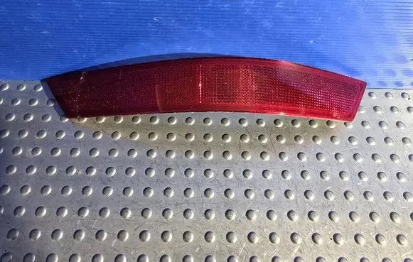 Mercedes-Benz ML W164 Rear tail light reflector A1648201574