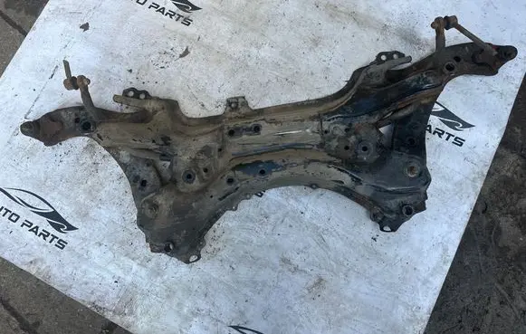 Toyota Auris E180 Front subframe