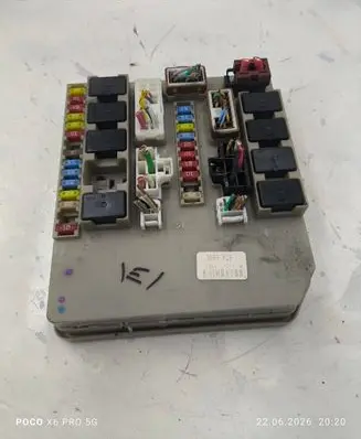 Renault Modus Fuse box set 674660B