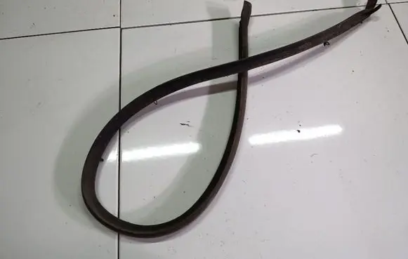 Subaru Legacy Engine compartment rubber 