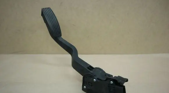 Peugeot Bipper Accelerator throttle pedal 51802919