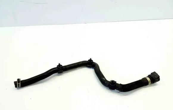 BMW i4 Engine coolant pipe/hose 8835243