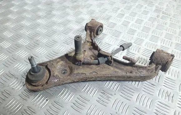 Land Rover Discovery 3 - LR3 Front lower control arm/wishbone
