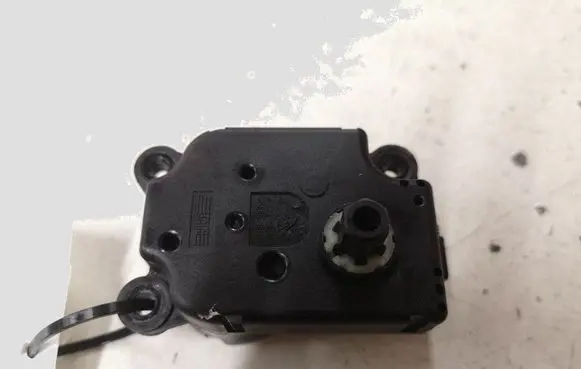 Citroen C4 I Picasso Air flap motor/actuator A21200500