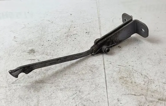 Nissan NV300 Front door check strap stopper 65843 1821