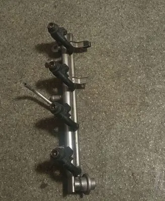 BMW 3 E46 Fuel main line pipe 1435910
