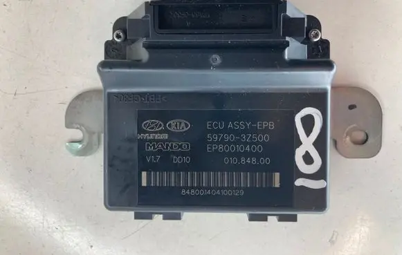 Hyundai i40 Hand brake control module 597903Z500