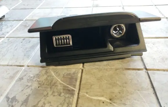 Ashtray (front)
