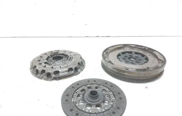 BMW 3 F30 F35 F31 Clutch set kit 415047710 124058910 7567830