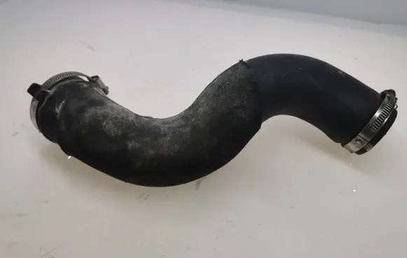 Audi A5 8T 8F Intercooler hose/pipe 8K0145737J