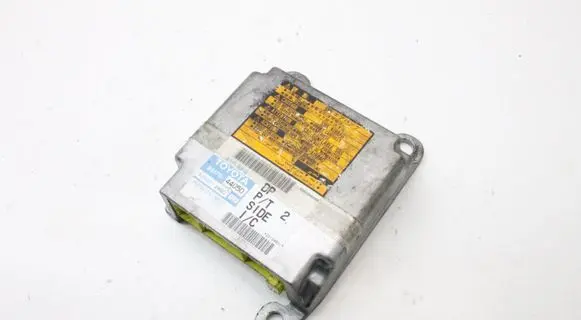 Toyota Avensis T250 Airbag control unit/module 8917044050