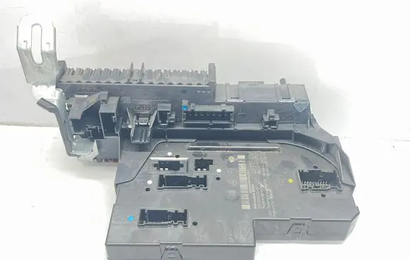 Mercedes-Benz E W212 Comfort/convenience module 2129000004 2125452832 5DK00962057