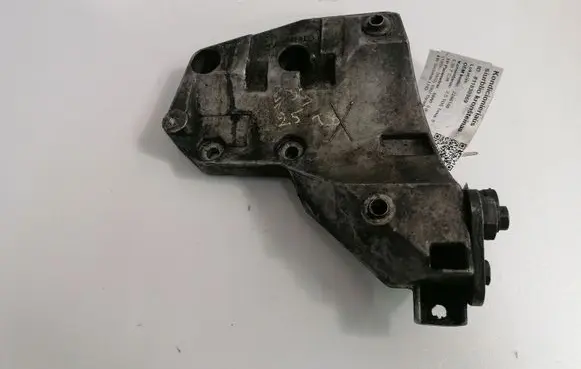 BMW 5 E39 A/C compressor mount bracket 2246146