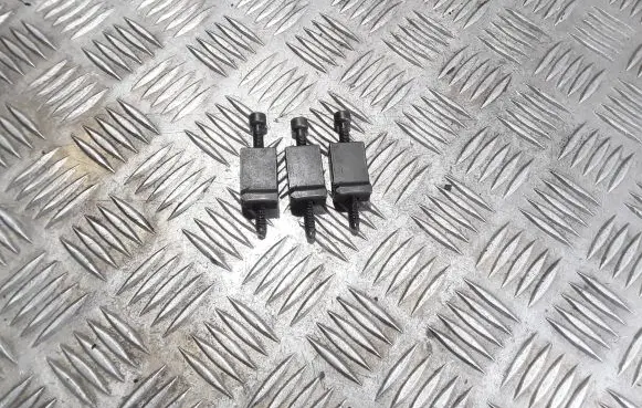 Skoda Fabia Mk1 (6Y) Fuel Injector clamp holder