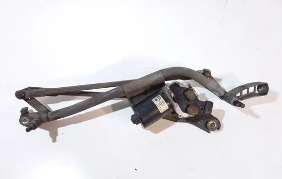 Nissan Almera N16 Front wiper linkage and motor 404582