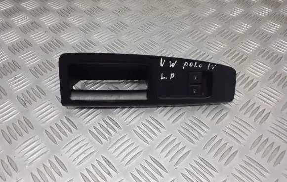 Volkswagen Polo IV 9N3 Front door interior handle 6Q1867171E