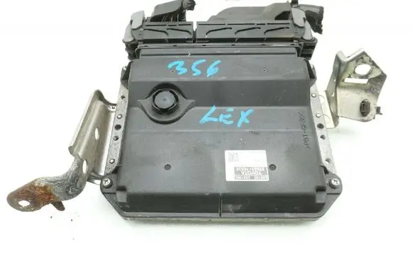 Lexus CT 200H Engine control unit/module ECU 8966176030