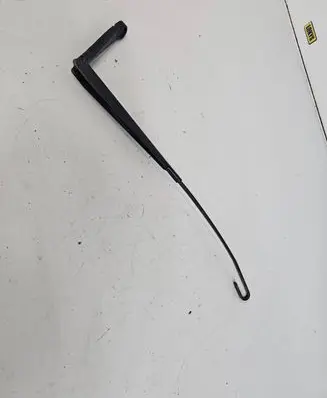 Opel Zafira A Front wiper blade arm 90582557