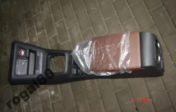 Volkswagen Tiguan Other center console (tunnel) element