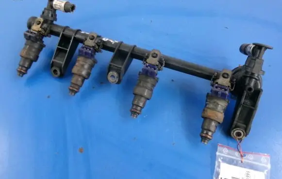 Renault Megane I Fuel main line pipe 7700864725