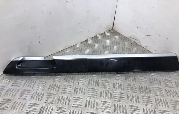 BMW 7 F01 F02 F03 F04 Other front door trim element 9151203
