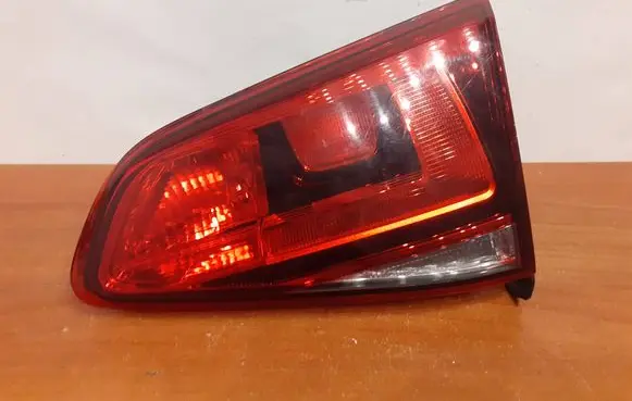 Volkswagen Golf VII Tailgate rear/tail lights 5GM945094A 00125719 2SD01197804