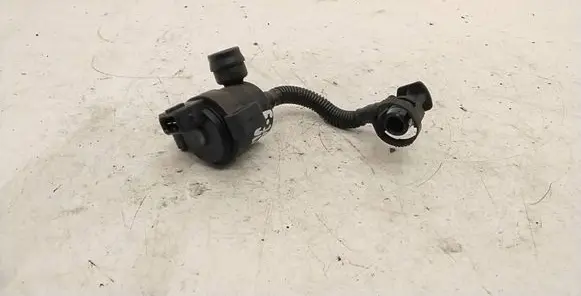 BMW 3 E90 E91 Valve vacuum 7551262