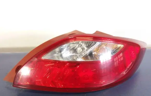 Mazda 2 Rear/tail lights D65151150