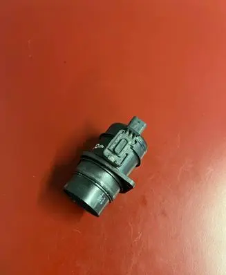 Volkswagen PASSAT B8 USA Mass air flow meter 04L906461B