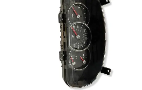 KIA Carnival Speedometer (instrument cluster) 330012
