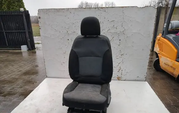 Opel Vivaro Front driver seat 