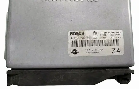 Nissan Micra Engine control unit/module 0261207584