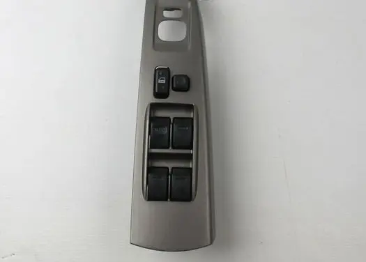Toyota Prius (XW20) Electric window control switch 8482047021