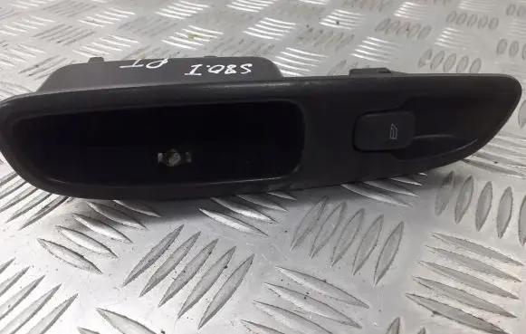 Volvo S80 Quarter vent window switch 9193301