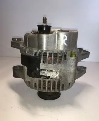 KIA Sorento Generator/alternator 373004A300 021319212