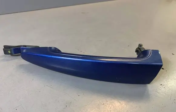 BMW 1 E81 E87 Front door exterior handle E8XL11