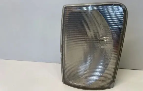 Volkswagen II LT Front indicator light 67733270