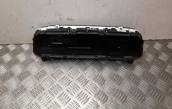 Toyota Prius+ (ZVW40) Speedometer (instrument cluster) 8380047F72